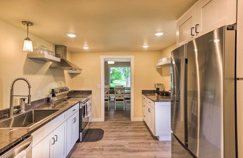 Bigfork House | Bigfork Home w/ Mtn Views - Close to Lake!