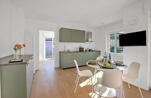 Arco Apartment | Bike & River Apartments with Mountain View