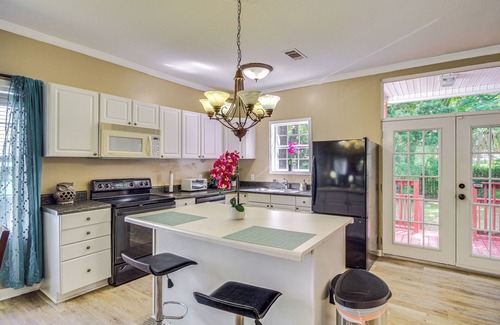 Biloxi House | Biloxi Home: Walk to Fishing & 2 Mi to Beach!