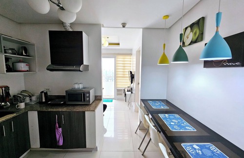 Ermita Night District Apartment | Birchtower by Jeizel Manila City