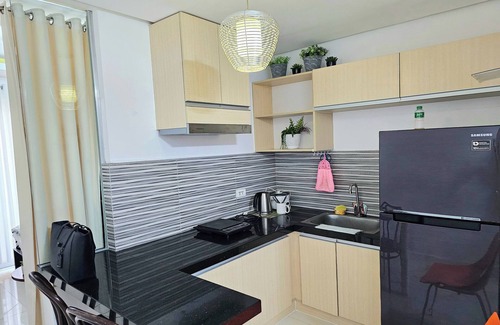 Ermita Night District Apartment | Birchtower by Jeizel Manila City