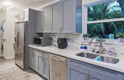 Biscayne Park House | Biscayne Property