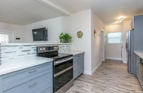 Biscayne Park House | Biscayne Property