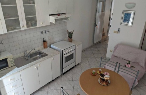 Okrug Gornji Apartment | Biserka - 50 m From Beach - A6