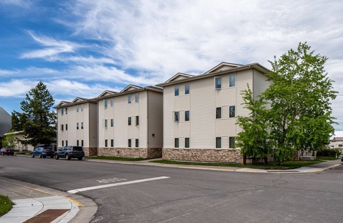 West Yellowstone Apartment | Bison at Buffalo Jump