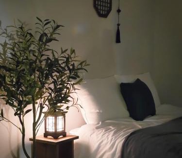 Paldal-gu Apartment | Bitdamjip Near Hwaseong Fortress and Suwon Station