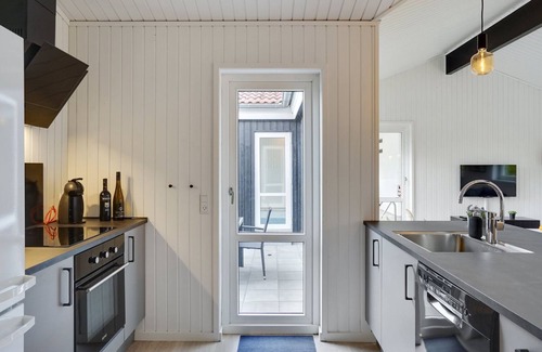 Lyngsbæk Strand House | "Bjarki" - 800m from the sea by Interhome