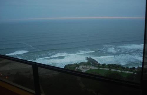 Santa Cruz Apartment | Black Shark Apartments