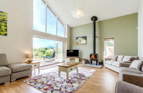 Cullompton House | Blackdown Views - New 6 Bedroom Eco House