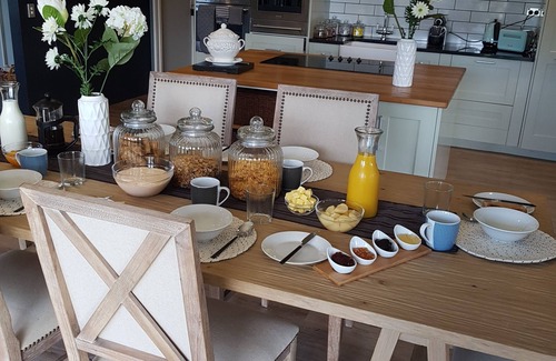 Hokitika House | Blackhouse Guesthouse