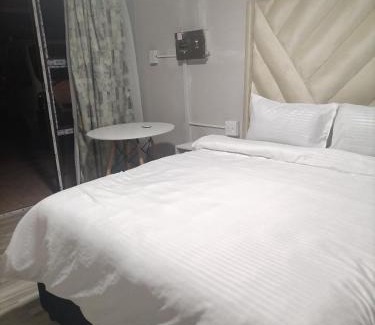 Three Rivers House | Blackwood Guest house
