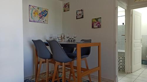 Centre-Ville Apartment | Bleu Azur 7