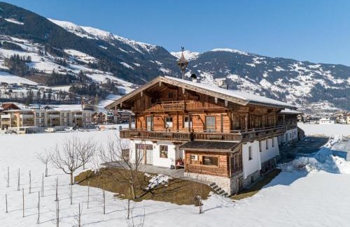 Ramsau im Zillertal Apartment | Blick zum Mayrhofen