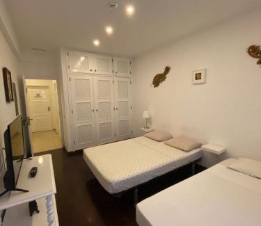 Faro Hostel | Blife Sun Hostel & Rooms