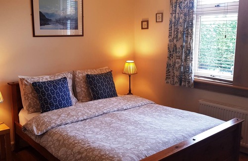 Ravelston Bed & Breakfast | Blinkbonny House
