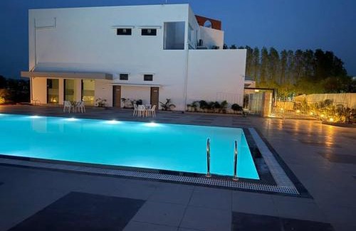 Baloda Bazar Hotel | Bliss