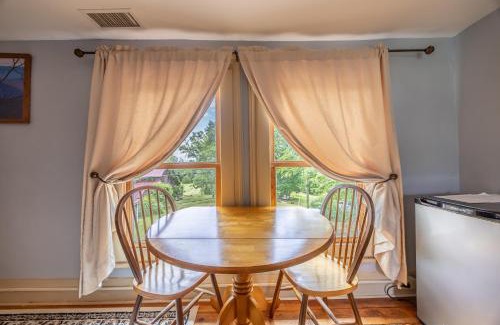 Dyke Bed & Breakfast | Bliss Point Farm and B&B, LLC