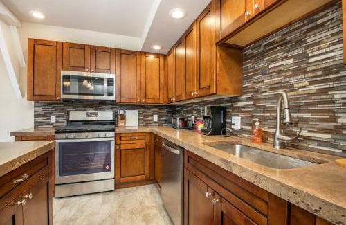 Kachina Village House | Blissful Pine A-Frame Chalet Deck Game Room Mother-in-Law Suite Sleeps 16