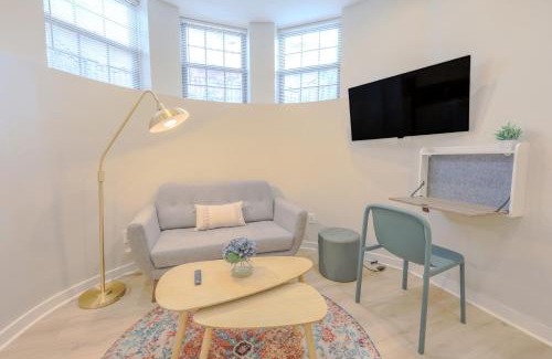 Prudential - St. Botolph Apartment | Blissful South End Studio