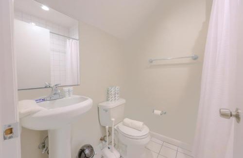 Prudential - St. Botolph Apartment | Blissful South End Studio