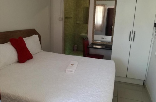 Francistown House | Block-10 Guest House