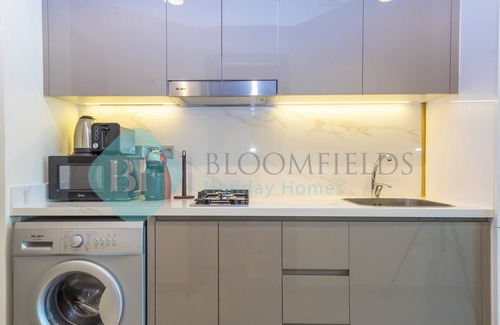 Jadaf Apartment | Bloomfields Cozy STU Azizi Farhad