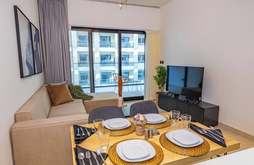 Jadaf Apartment | Bloomfields Stylish 1Br Binghatti Creek