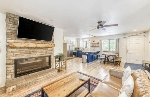 Shaver Lake House | Blue Basecamp - Adventure Starts Here!