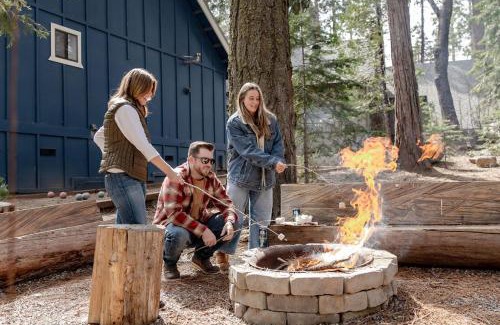 Shaver Lake House | Blue Basecamp - Adventure Starts Here!