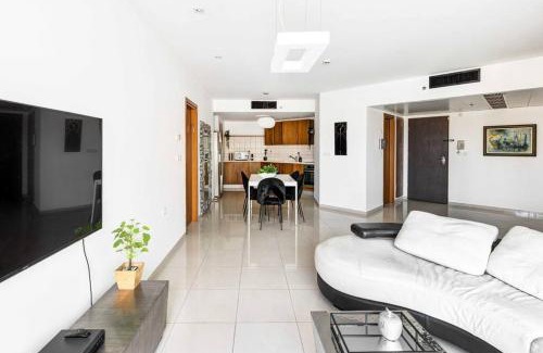 Herzliya Pituach Apartment | Blue Dream Marina View big 1bd ap pool parkimg gym
