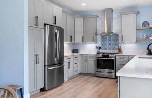 Glen Arbor House | Blue Dune Summary: Ne