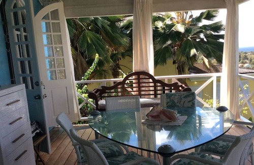 Porters Cottage | Blue Marine - Quiet Charming Cottage - Stunning Sea Views