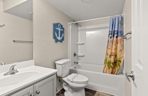 North Myrtle Beach Apartment | Blue Mist Villas Unit 301 is a 3rd Floor Oceanfront Condo in Cherry Grove NMB
