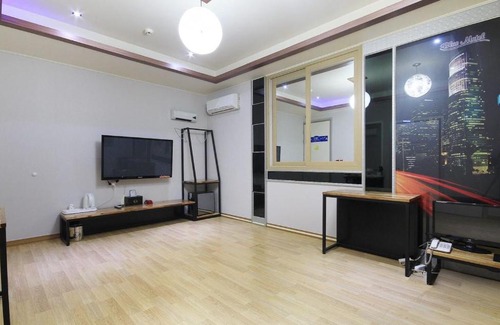 Gwangsan-gu Hotel | Blue Motel