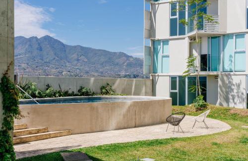Mata Redonda Apartment | Blue Nun at 29, City Views and Wonderland Vibes!
