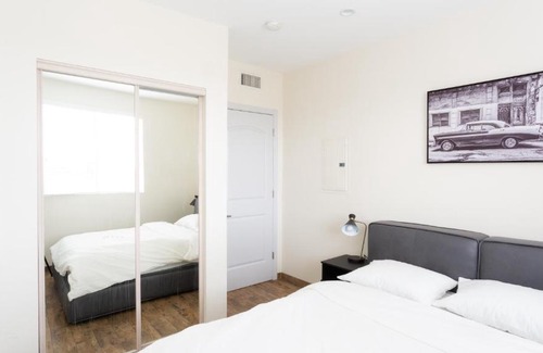 East Hollywood Apartment | Blue Palm Hollywood Hills 3 Bedroom Penthouse