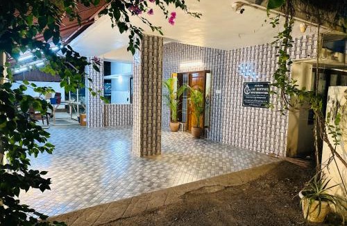 Adyar Hotel | Blue Shell
