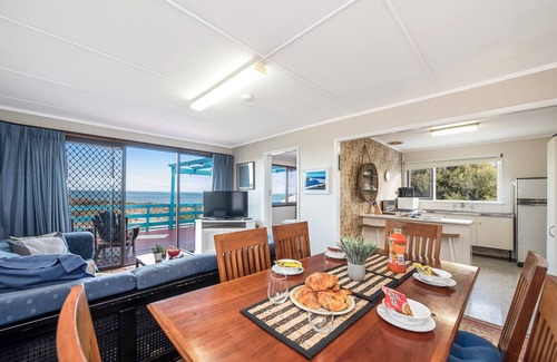 Guilderton House | Blue View - Ocean Views For Miles