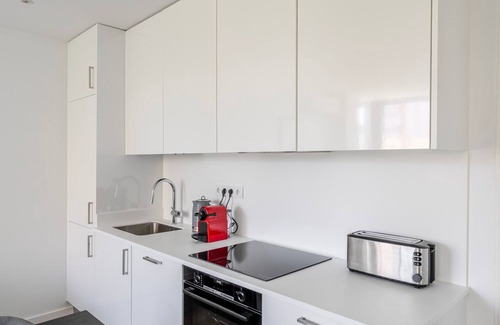 Alvalade Apartment | Blueground | Alvalade, balcony, nr Parque Eduardo VII