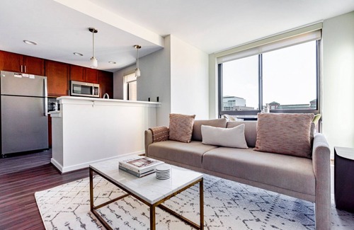 Ballston Apartment | Blueground | Ballston, pool & w/d, nr park