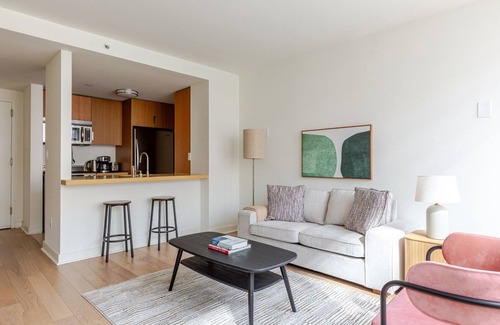 Meatpacking District Apartment | Blueground | Chelsea, w/d, nr High Line