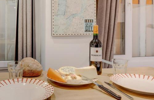 Quartier de la Folie-Mericourt Apartment | Bluestay 200 - Superb apartment