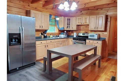 Owego House | Bluestone At Entangled Acres - Log Cabin wWiFi on 16 Acre Animal Sanctuary