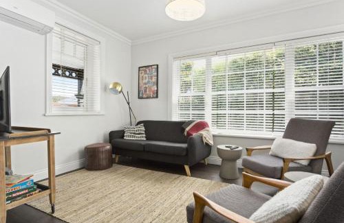 Launceston CBD House | Bluestone Cottage Launceston