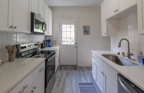 Midtown Cottage | Bluff City Luxe-Cottage: 2 Bed, 1 Bath, Private, Gated, Completely Renovated!
