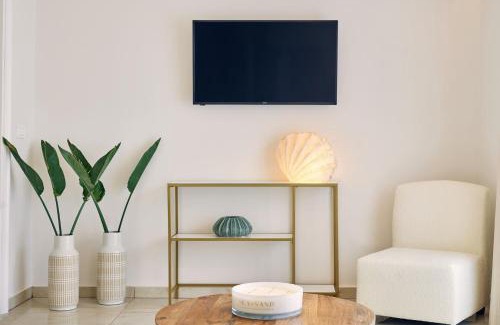 Zakynthos Apartment | Blush & Crema Apartments
