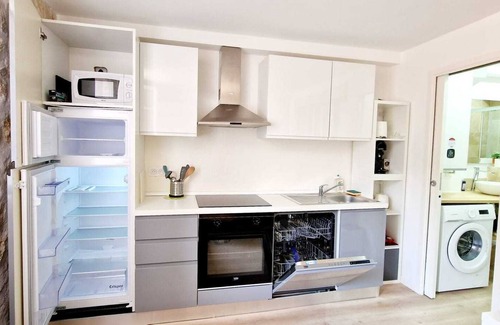 Antibes Old Town Apartment | BNB RENTING Chez Dominique - 2-4 pers Center Antibes Migrainier/1