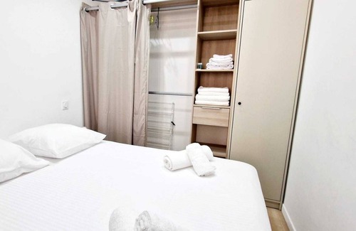 Antibes Old Town Apartment | BNB RENTING Chez Dominique - 2-4 pers Center Antibes Migrainier/1