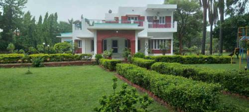Gurugram Villa | BnBBuddy 2 BHK Aravalli Hills view in Gurugram