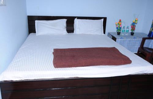 Khattalwada Hotel | BNR INN Hotel